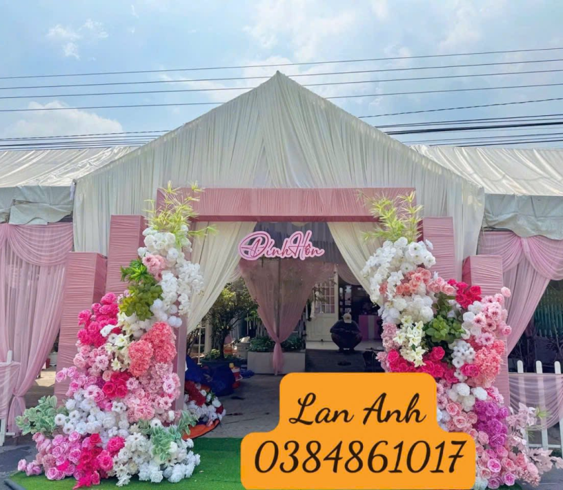 THIẾT KẾ CỔNG HOA CƯỚI THEO YÊU CẦU TẠI BA TRI
