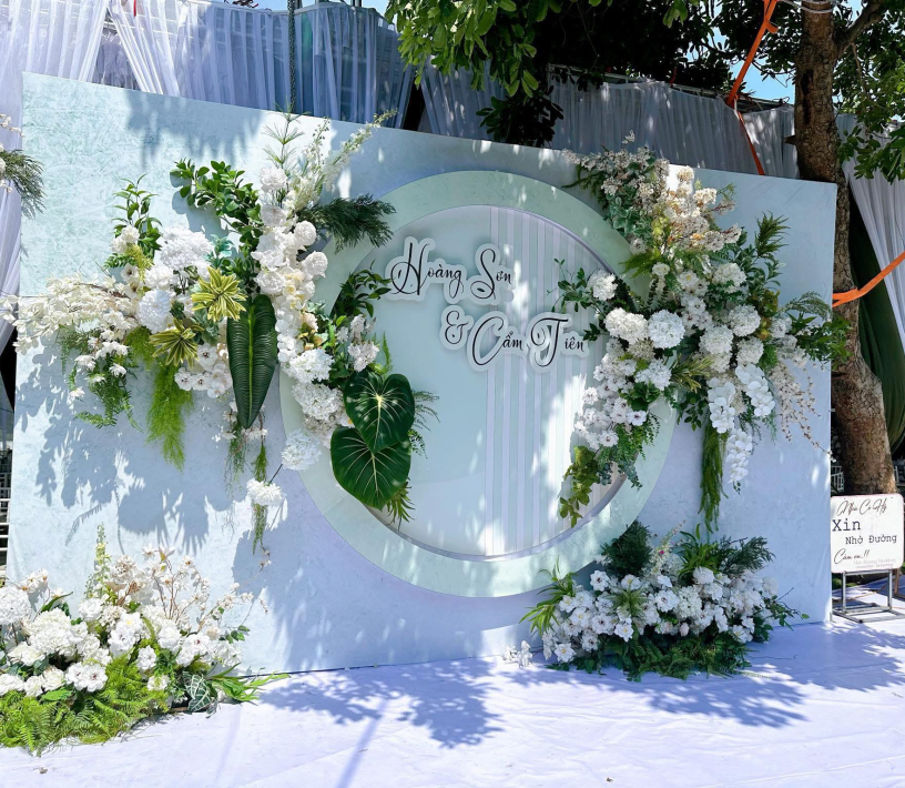 MẪU BACKDROP TRANG TRÍ CƯỚI BA TRI