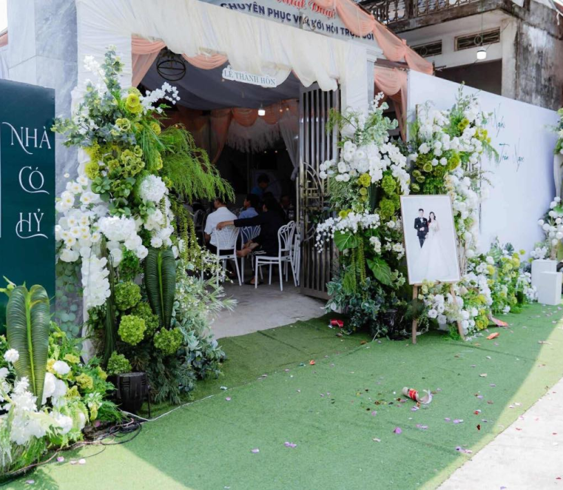THUÊ CỔNG CƯỚI TẠI BA TRI