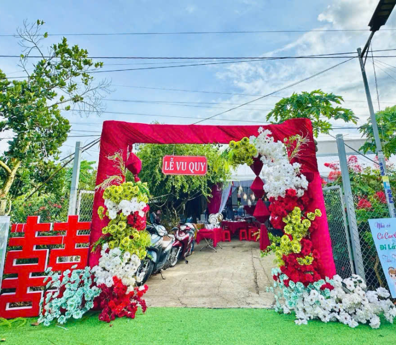 TRANG TRÍ CỔNG CƯỚI BA TRI LAN ANH