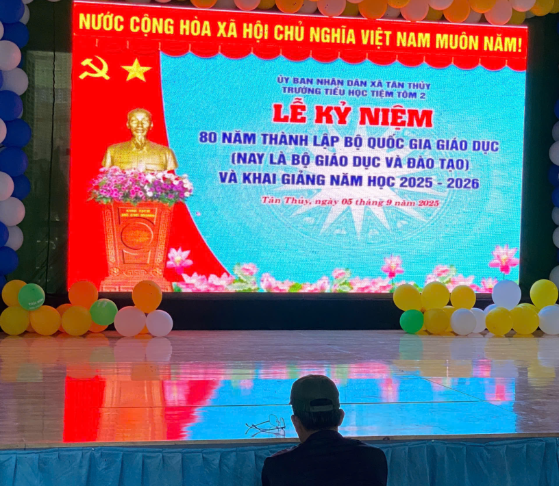 SÂN KHẤU MÀN HÌNH LED SỰ KIỆN