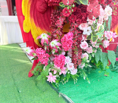 Cổng Rồng Phụng Đỏ