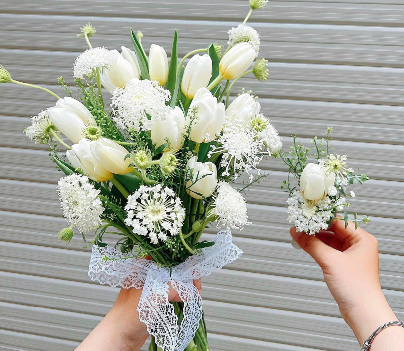 HOA CƯỚI ĐẸP BA TRI - HOA LULIP TRẮNG