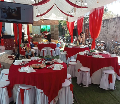 rạp cưới tone đỏ ba tri