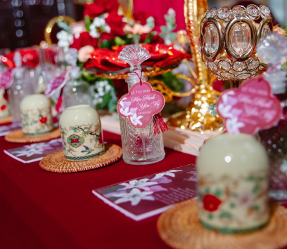 DECOR GIA TIÊN TONE ĐỎ TRUYỀN THỐNG